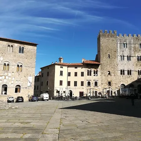 Luminosa Massa Marittima